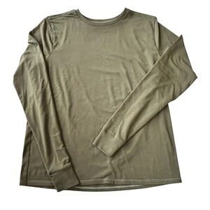 Olive green outdoor voices long‎ sleeve size S